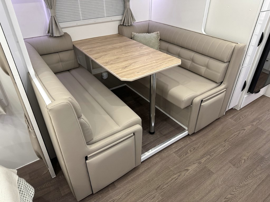 NEW 2025 SUPREME SPIRIT CARAVAN 2 AXLE