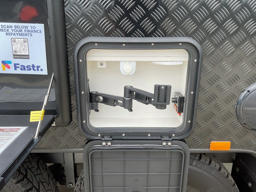 NEW 2025 SUPREME SPIRIT CARAVAN 2 AXLE