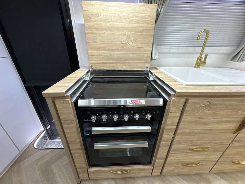 NEW 2025 SUPREME SPIRIT CARAVAN 2 AXLE