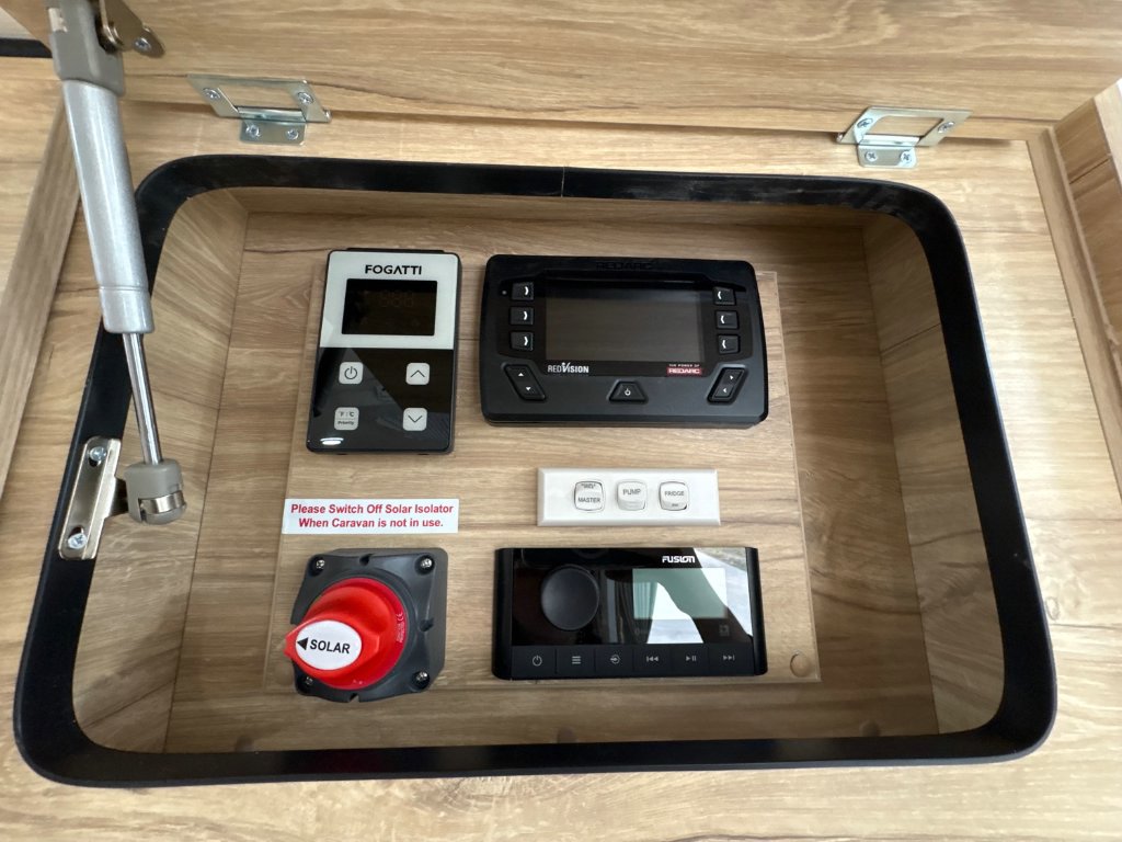 NEW 2025 SUPREME SPIRIT CARAVAN 2 AXLE