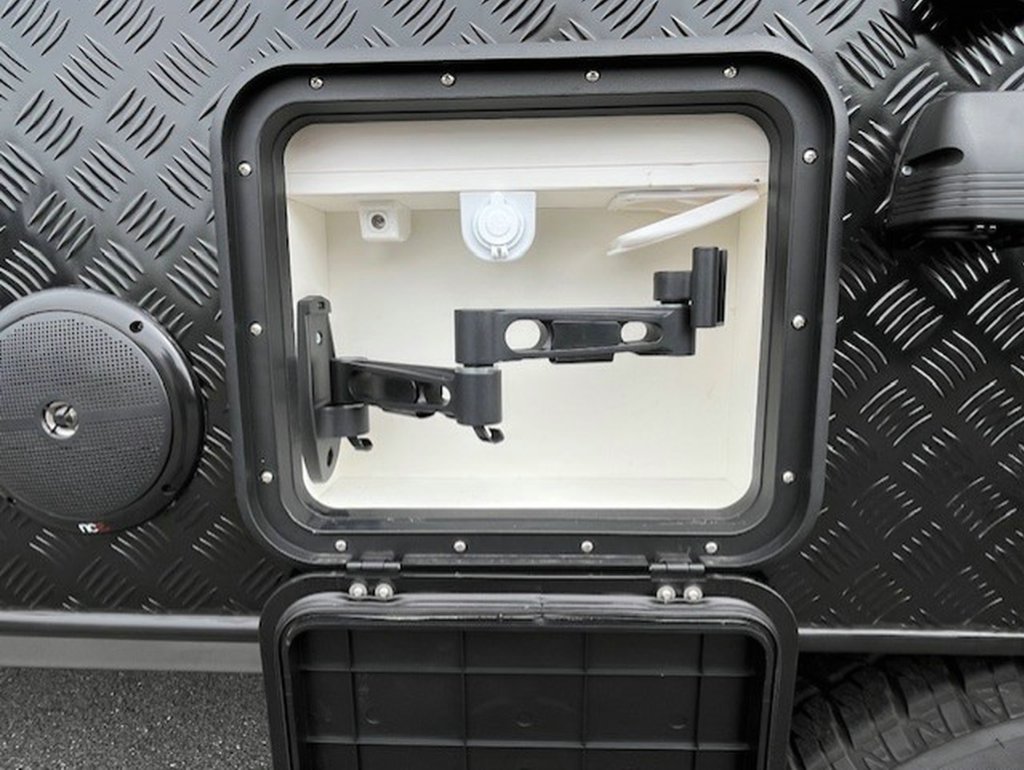 NEW 2025 SUPREME SPIRIT CARAVAN 2 AXLE