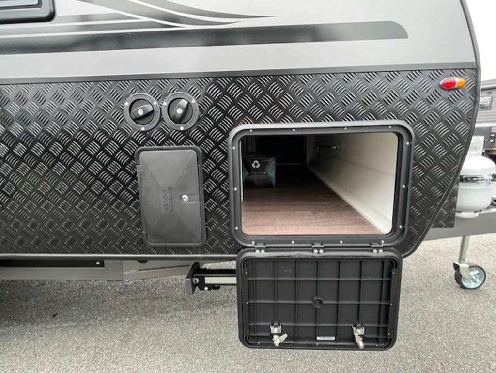 NEW 2025 SUPREME SPIRIT CARAVAN 2 AXLE