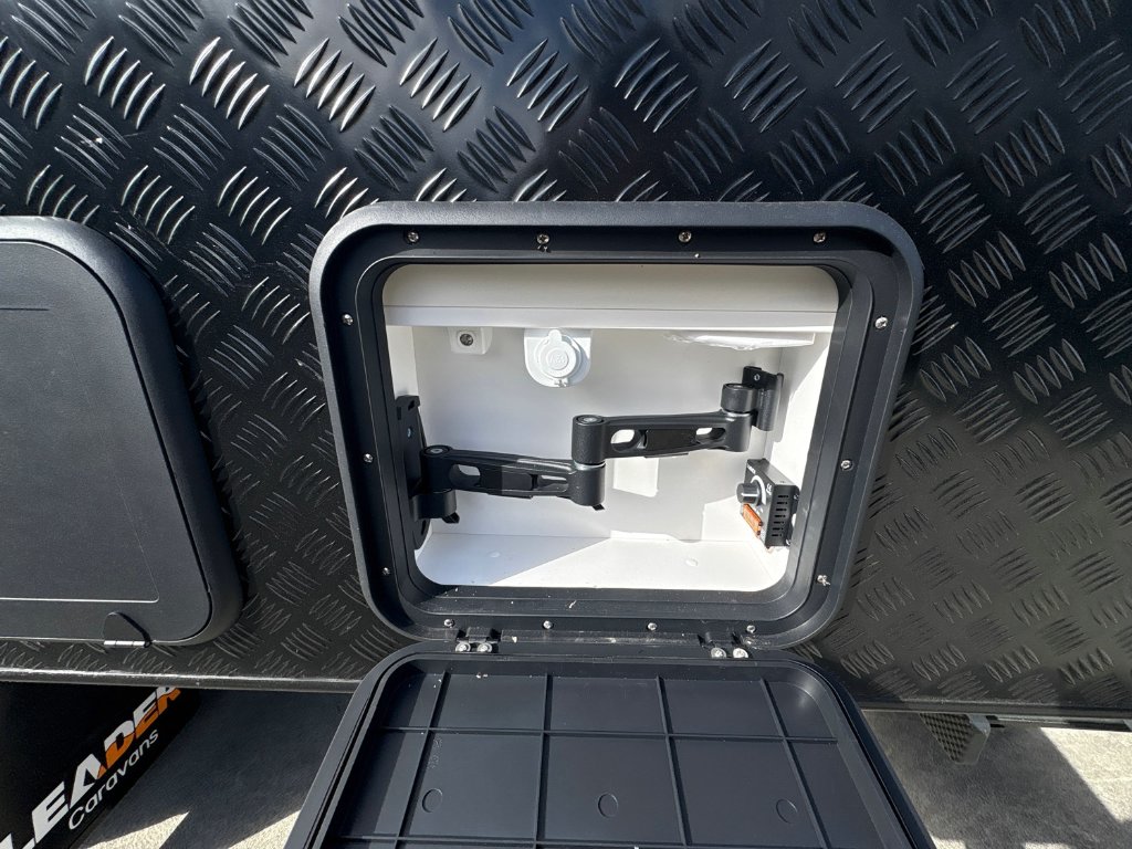 NEW 2025 LEADER CARAVANS GOLD LE CARAVAN 2 AXLE