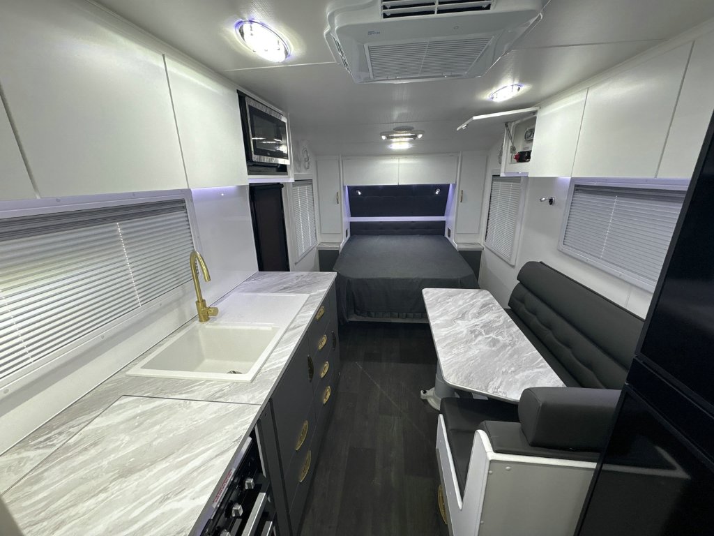NEW 2025 LEADER CARAVANS GOLD LE CARAVAN 2 AXLE