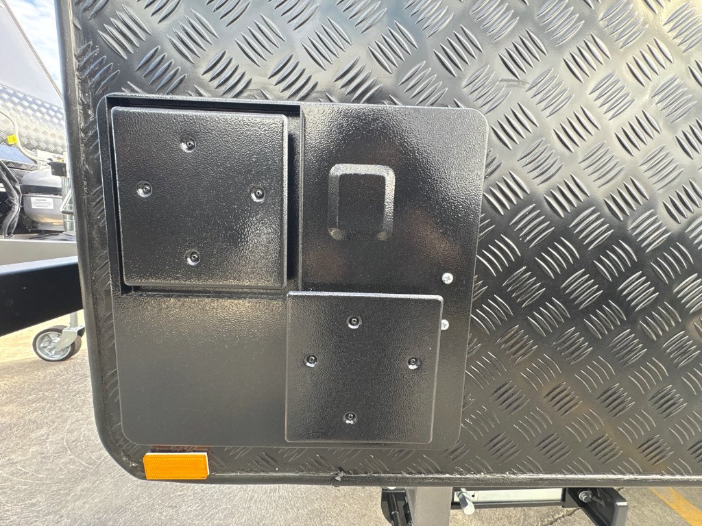 NEW 2025 LEADER CARAVANS GOLD LE CARAVAN 2 AXLE