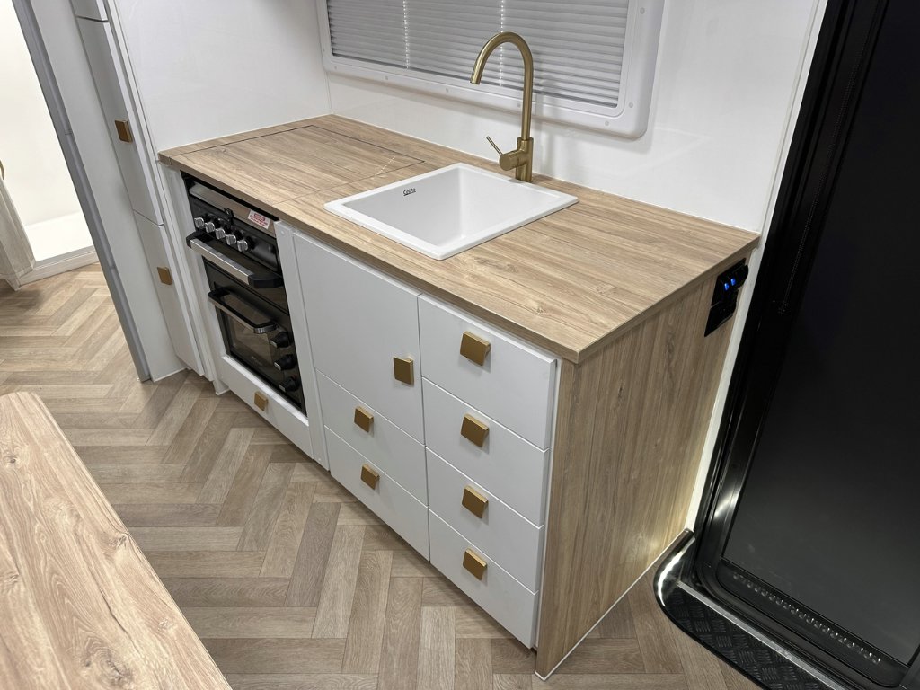 USED 2024 SUPREME TERRITORY X CARAVAN 2 AXLE