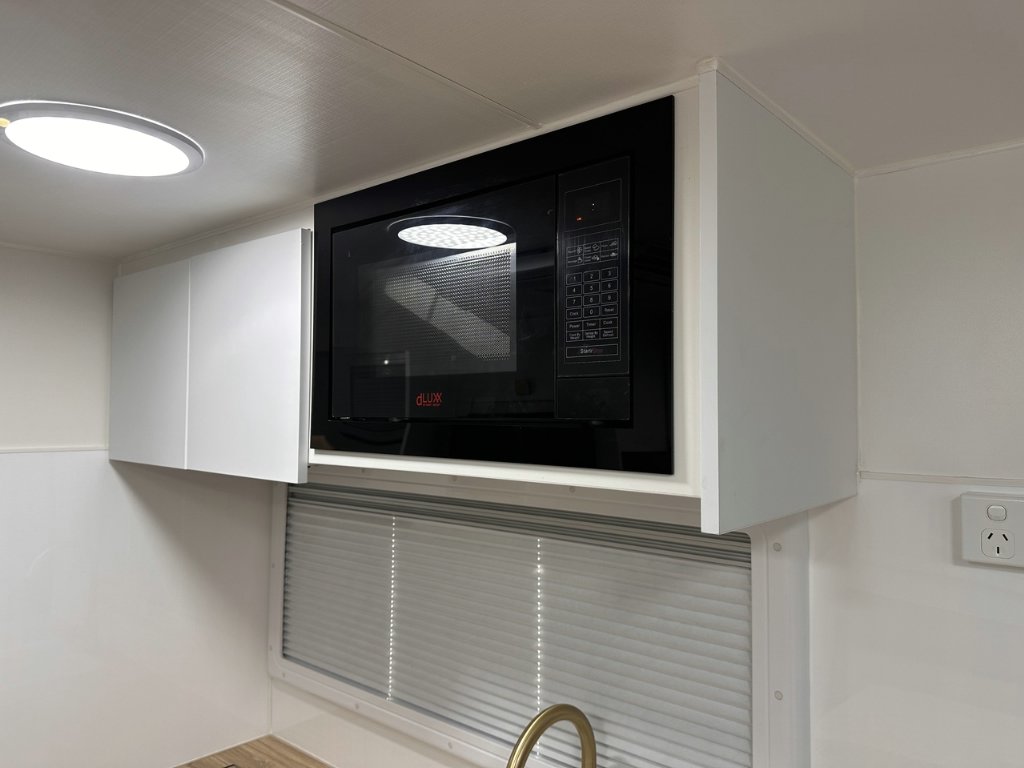 USED 2024 SUPREME TERRITORY X CARAVAN 2 AXLE