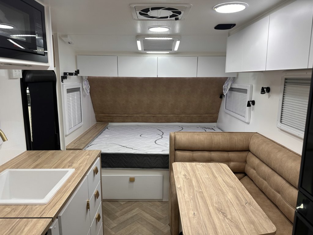 USED 2024 SUPREME TERRITORY X CARAVAN 2 AXLE