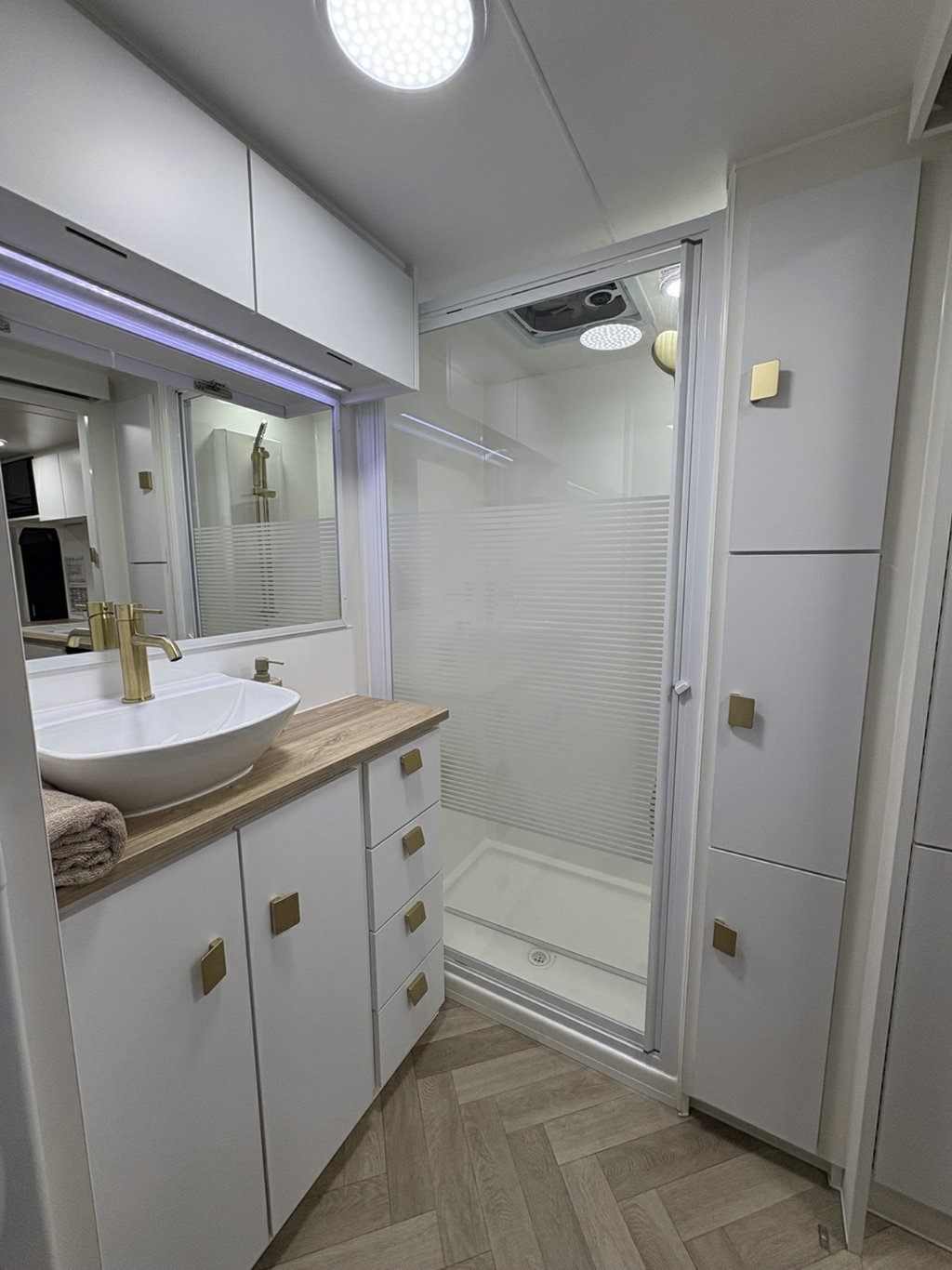 NEW 2025 SUPREME TERRITORY X CARAVAN 2 AXLE