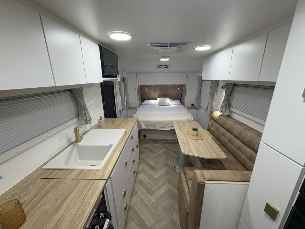NEW 2025 SUPREME TERRITORY X CARAVAN 2 AXLE