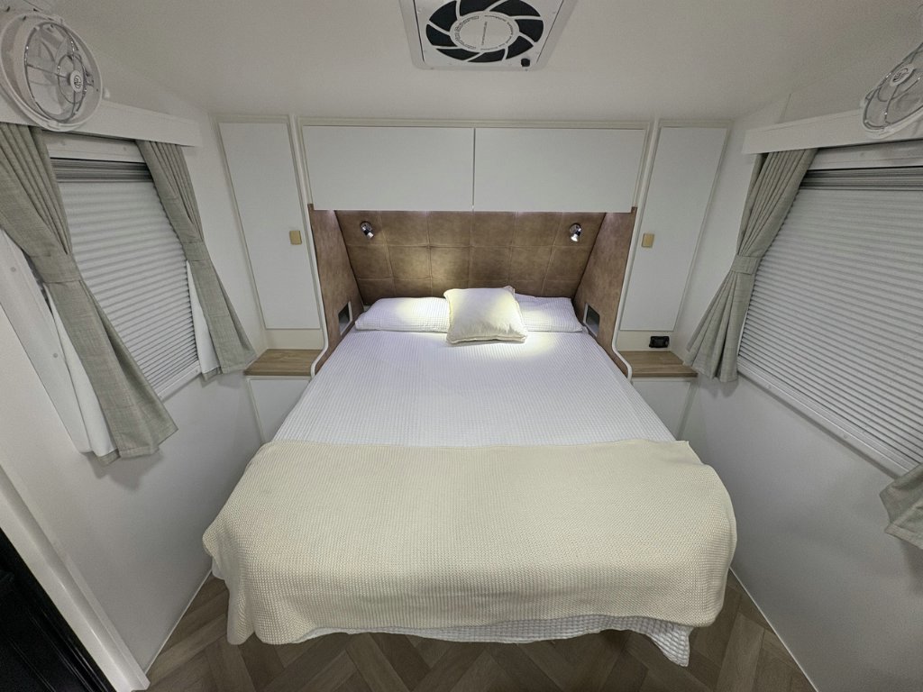 NEW 2025 SUPREME TERRITORY X CARAVAN 2 AXLE