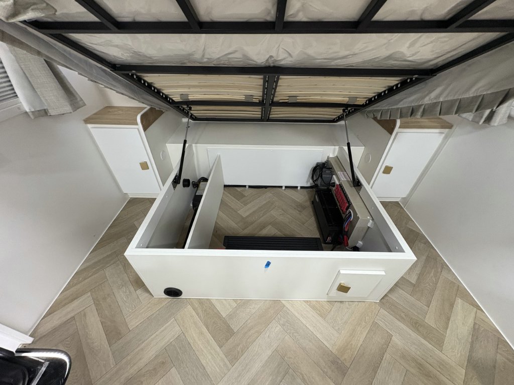 NEW 2025 SUPREME TERRITORY X CARAVAN 2 AXLE