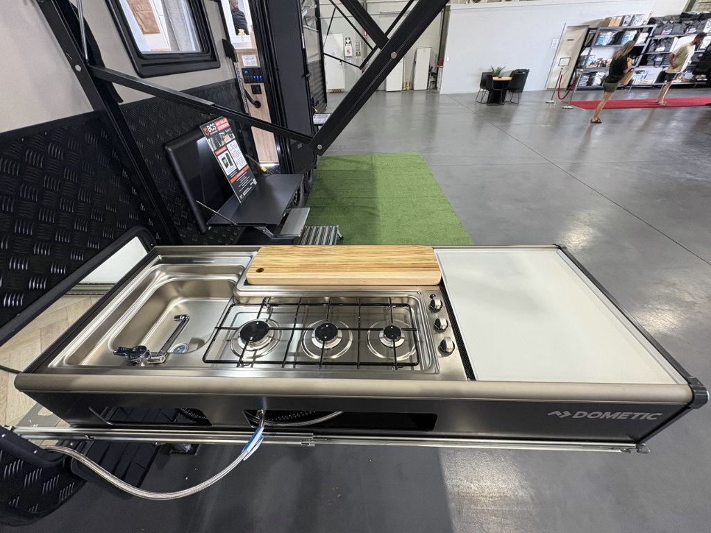 NEW 2025 SUPREME TERRITORY X CARAVAN 2 AXLE