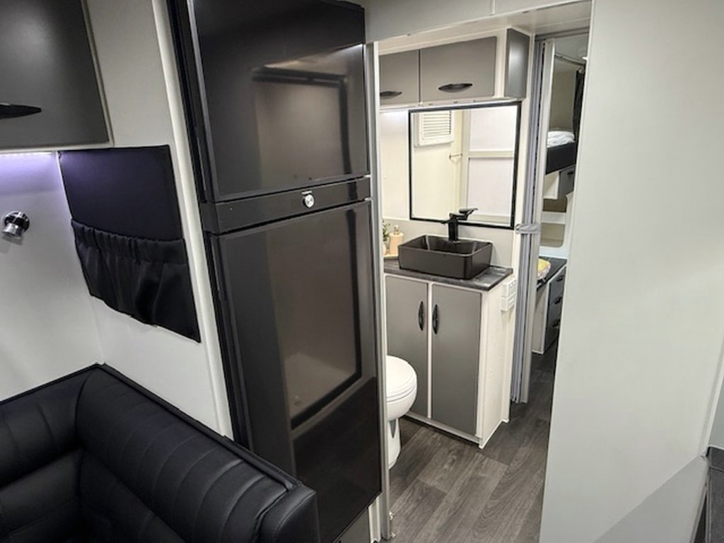 USED 2024 SUPREME TERRITORY X CARAVAN 2 AXLE