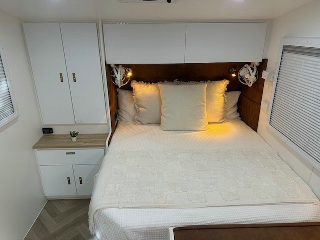 USED 2024 SUPREME TERRITORY X CARAVAN 2 AXLE