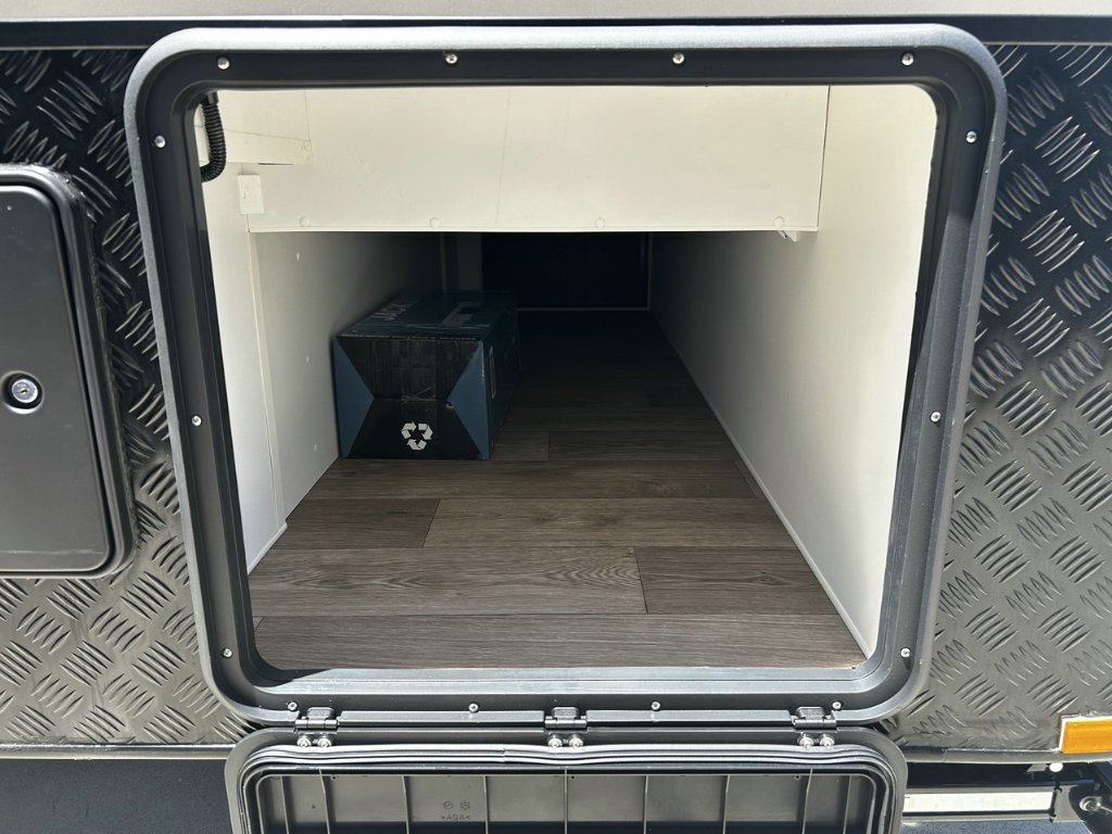 NEW 2026 SUPREME EXECUTIVE CARAVAN 2 AXLE