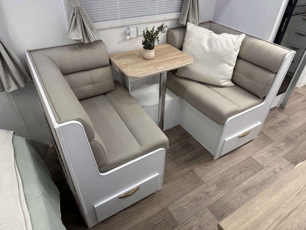 NEW 2026 SUPREME EXECUTIVE CARAVAN 2 AXLE