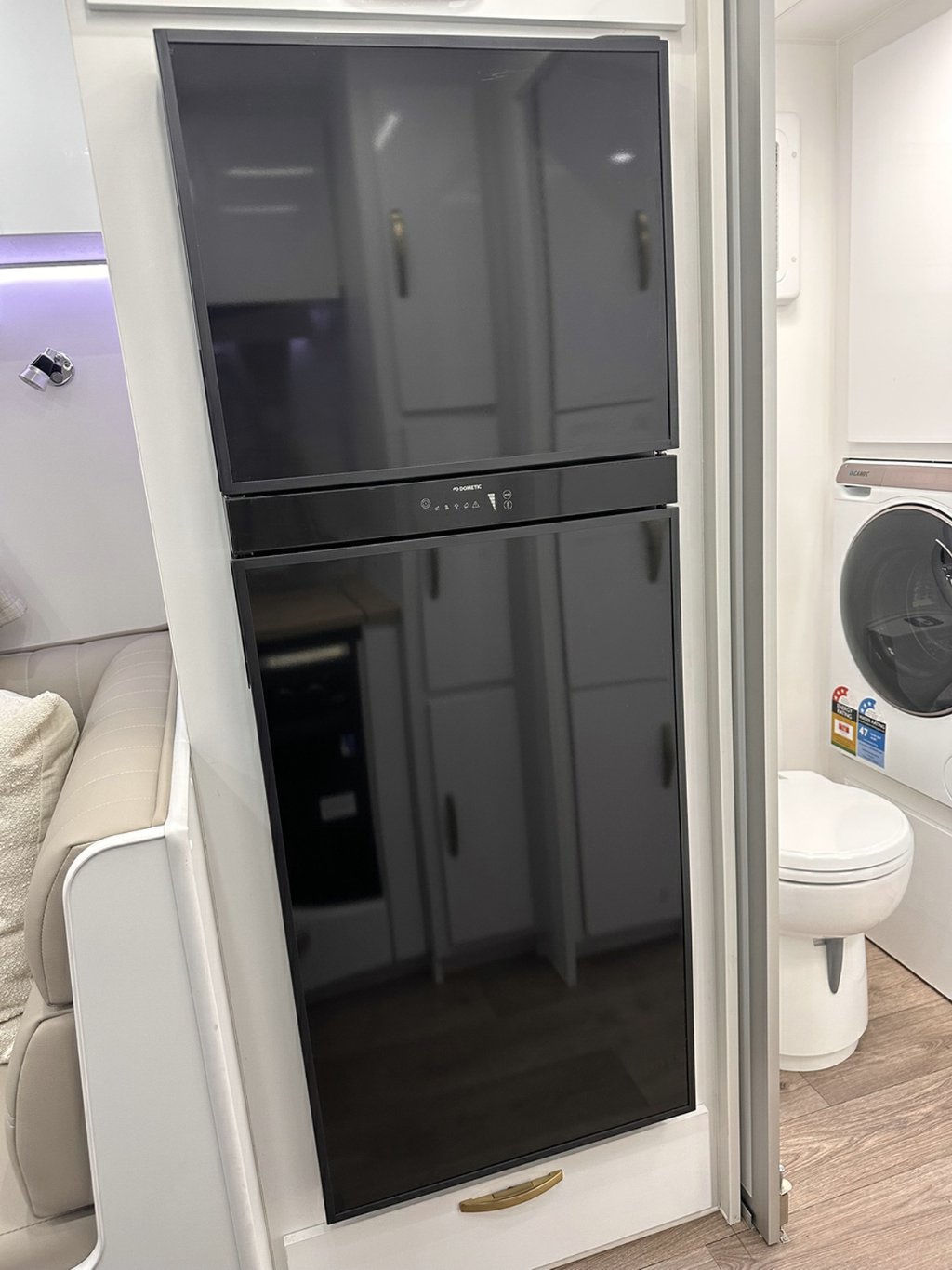 NEW 2026 SUPREME EXECUTIVE CARAVAN 2 AXLE