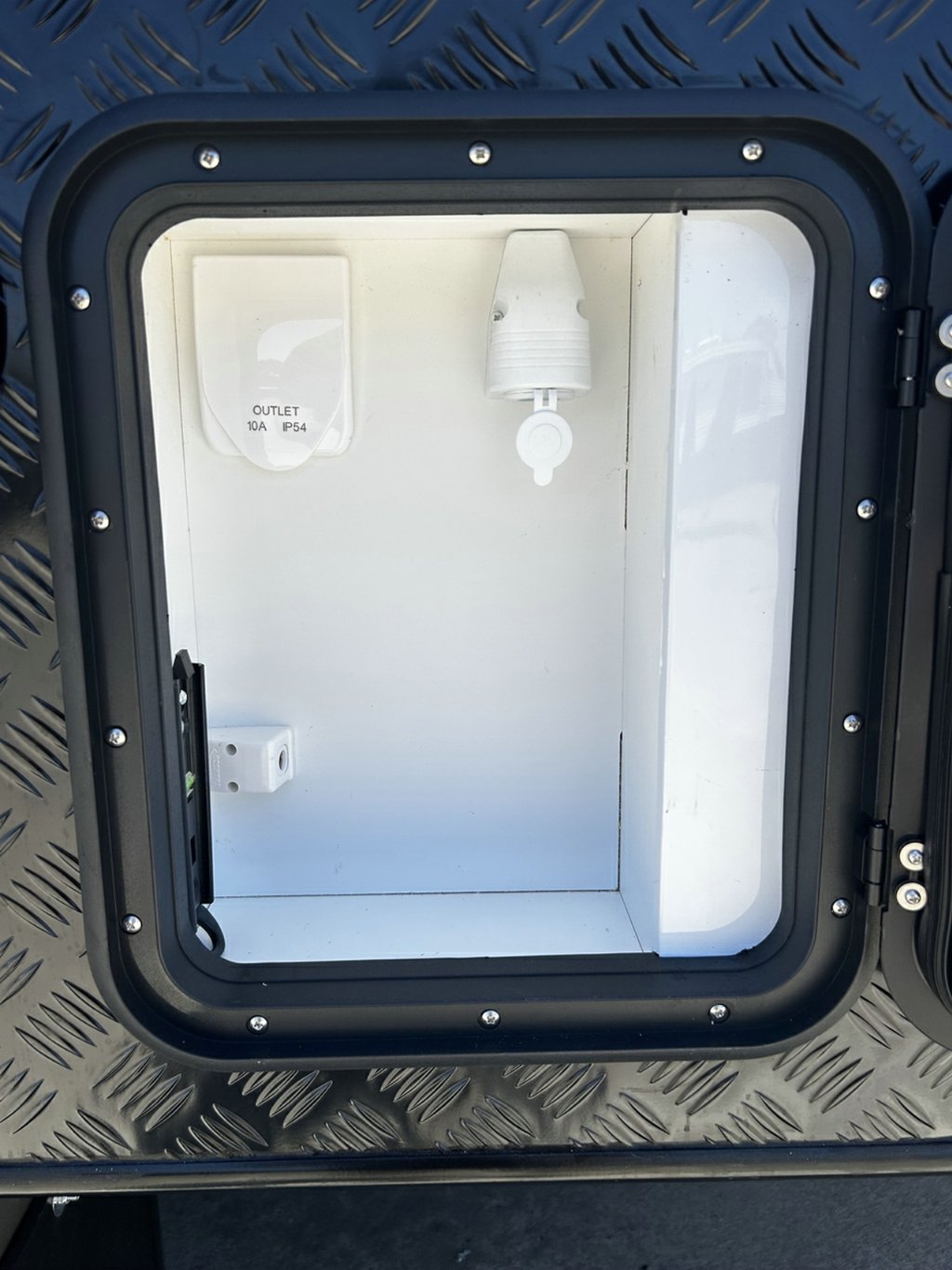 NEW 2026 SUPREME EXECUTIVE CARAVAN 2 AXLE