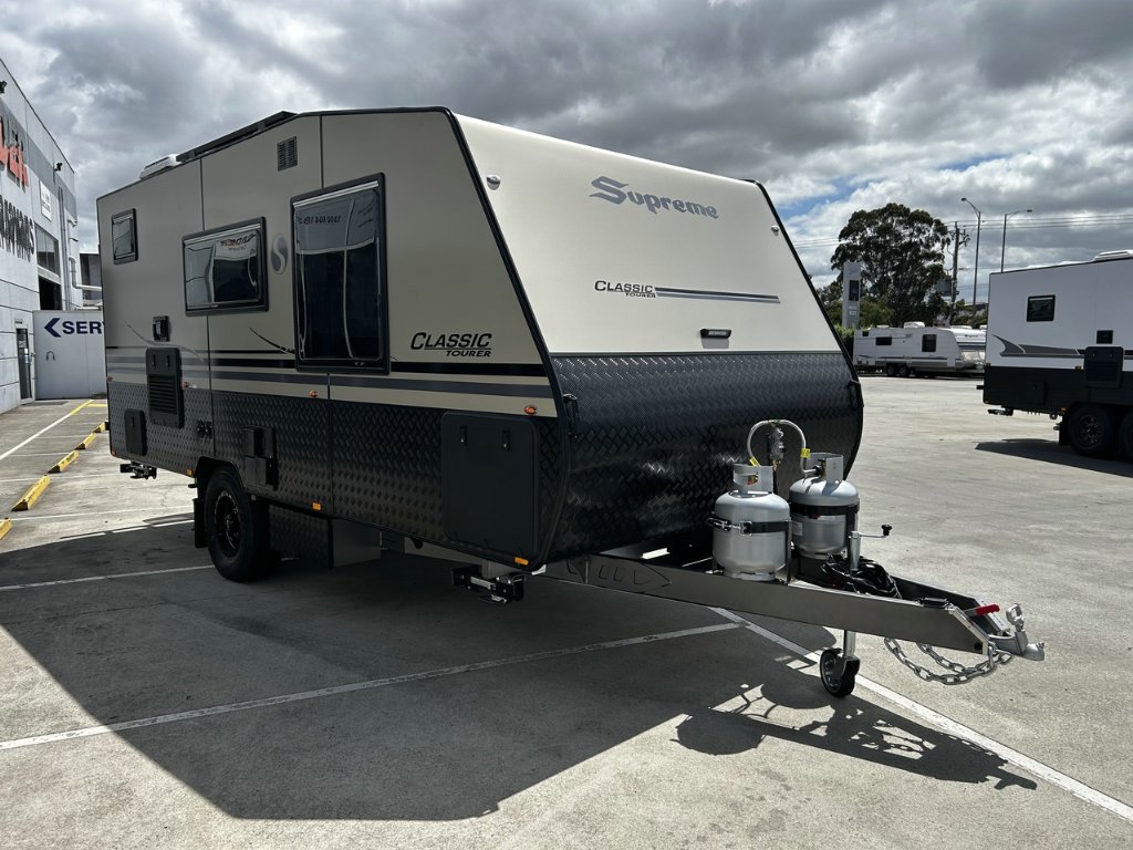 NEW 2026 SUPREME CLASSIC TOURER CARAVAN 1 AXLE