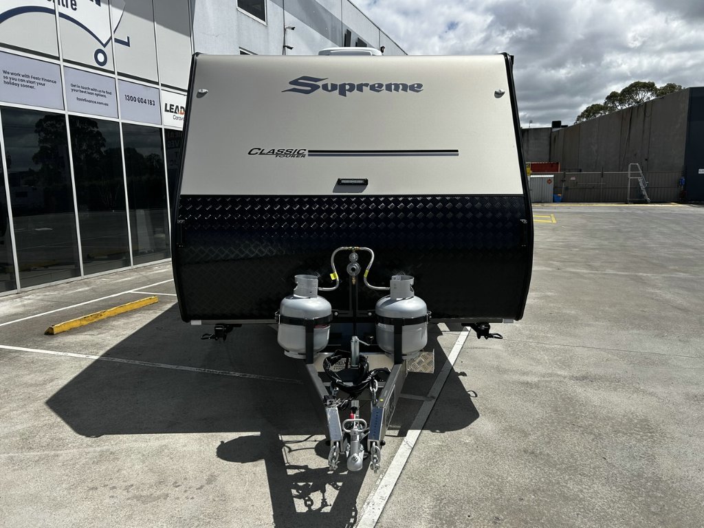 NEW 2026 SUPREME CLASSIC TOURER CARAVAN 1 AXLE