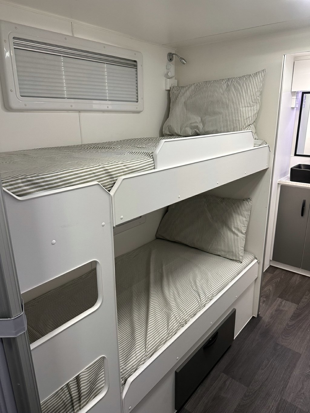 NEW 2026 LEADER CARAVANS GOLD LE CARAVAN 2 AXLE