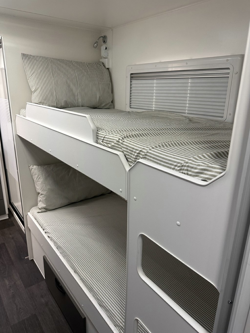 NEW 2026 LEADER CARAVANS GOLD LE CARAVAN 2 AXLE