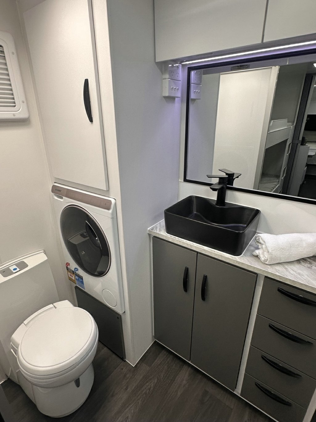 NEW 2026 LEADER CARAVANS GOLD LE CARAVAN 2 AXLE