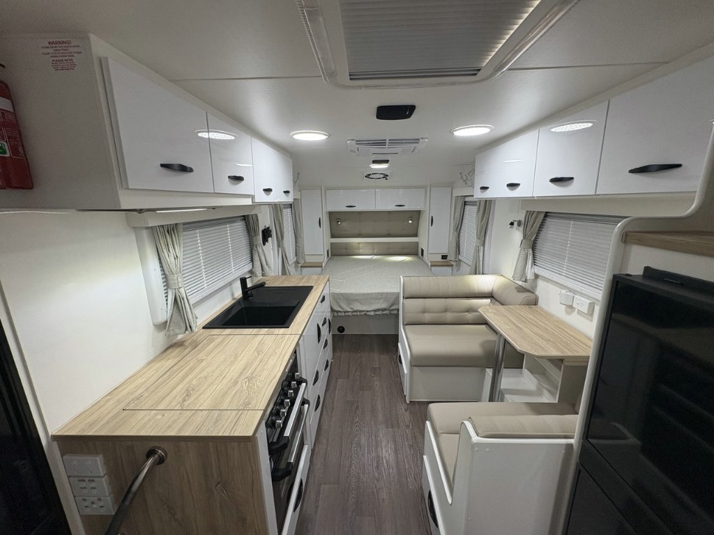 USED 2024 SUPREME TERRITORY CARAVAN 2 AXLE