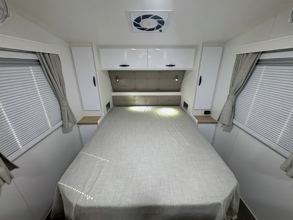 USED 2024 SUPREME TERRITORY CARAVAN 2 AXLE