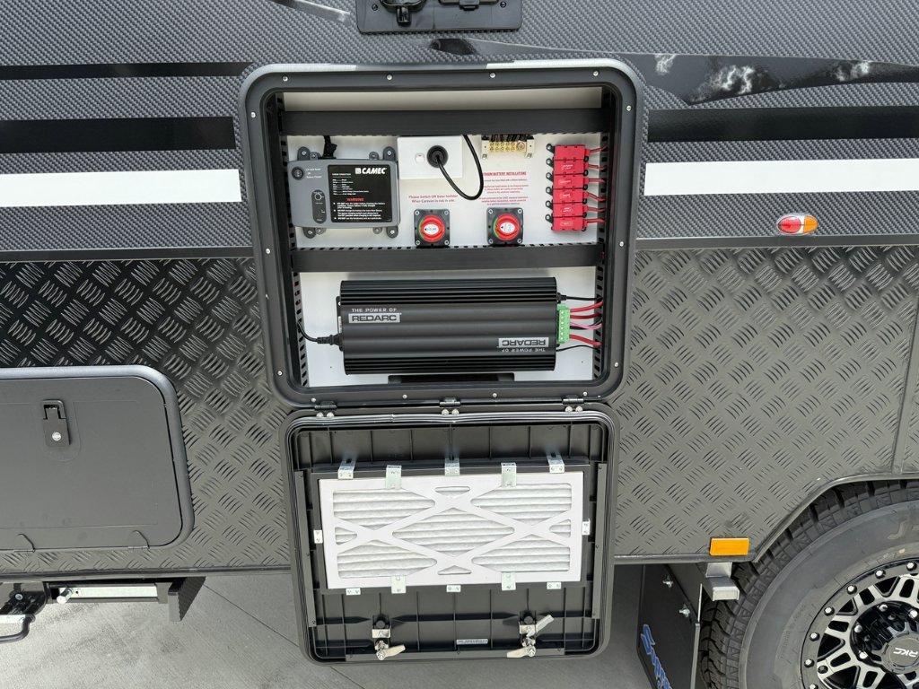 NEW 2025 SUPREME CLASSIC TOURER CARAVAN 1 AXLE