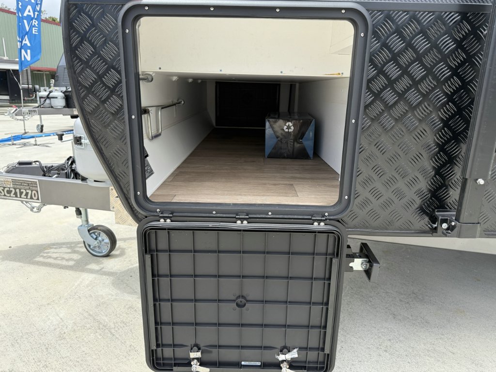 NEW 2025 SUPREME CLASSIC TOURER CARAVAN 1 AXLE