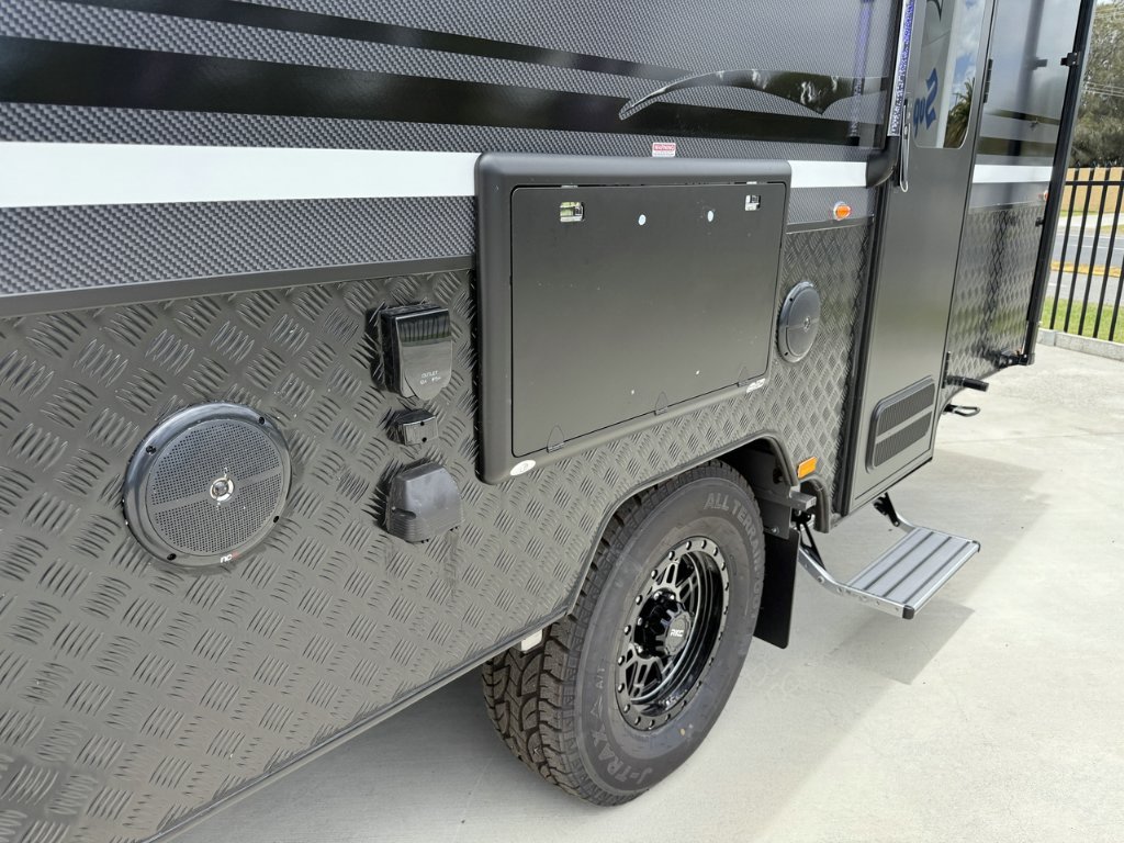 NEW 2025 SUPREME CLASSIC TOURER CARAVAN 1 AXLE