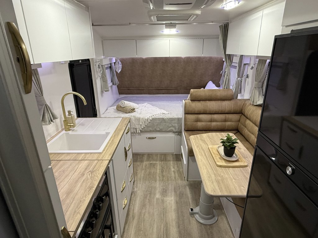 NEW 2025 LEADER CARAVANS XPEDITION CARAVAN 2 AXLE