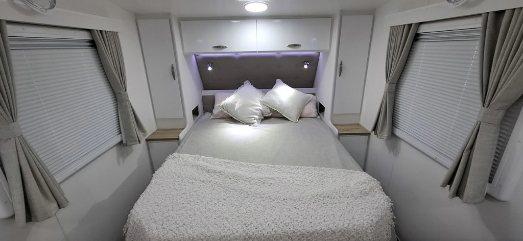 NEW 2025 SUPREME TERRITORY CARAVAN 2 AXLE