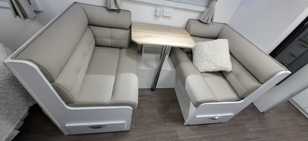 NEW 2025 SUPREME TERRITORY CARAVAN 2 AXLE