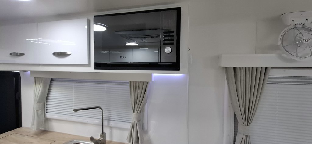 NEW 2025 SUPREME TERRITORY CARAVAN 2 AXLE