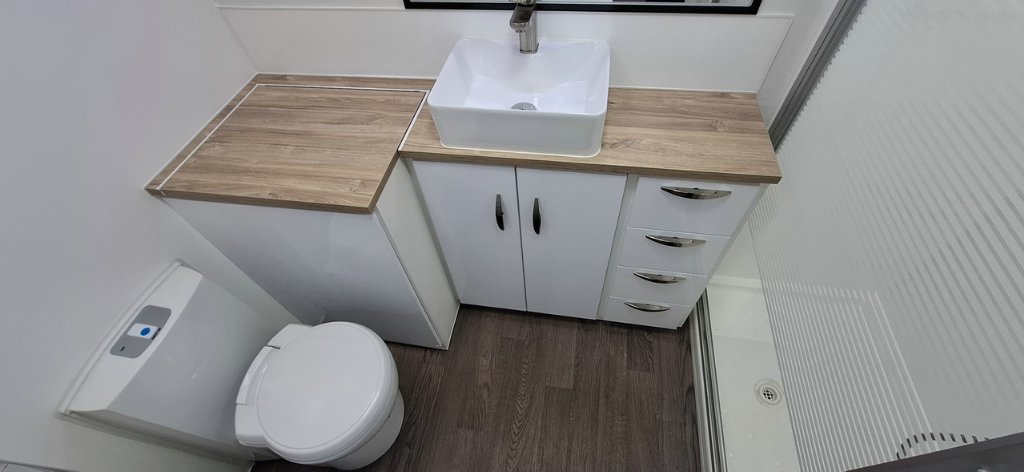 NEW 2025 SUPREME TERRITORY CARAVAN 2 AXLE