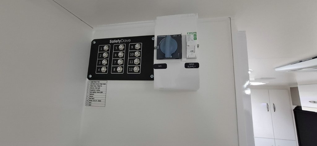 NEW 2025 SUPREME TERRITORY CARAVAN 2 AXLE