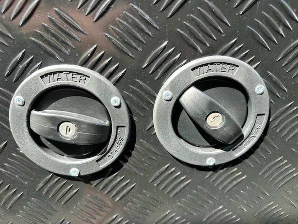 NEW 2025 SUPREME EXECUTIVE CARAVAN 2 AXLE