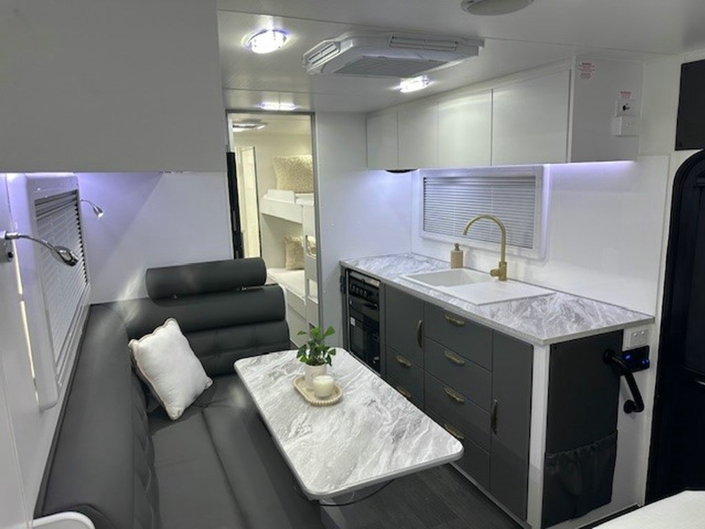 NEW 2025 LEADER CARAVANS GOLD LE CARAVAN 2 AXLE