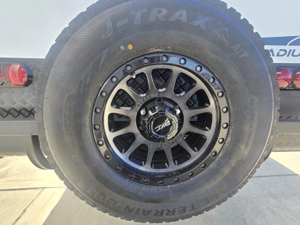 NEW 2025 LEADER CARAVANS PALLADIUM CARAVAN 2 AXLE