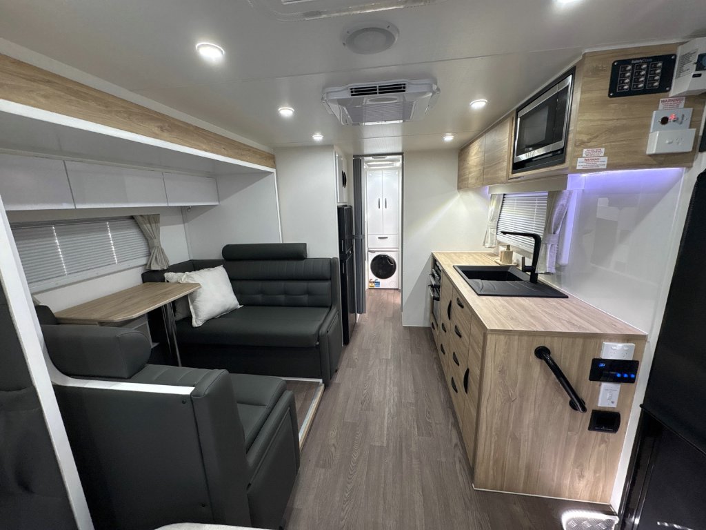 NEW 2025 LEADER CARAVANS PALLADIUM CARAVAN 2 AXLE