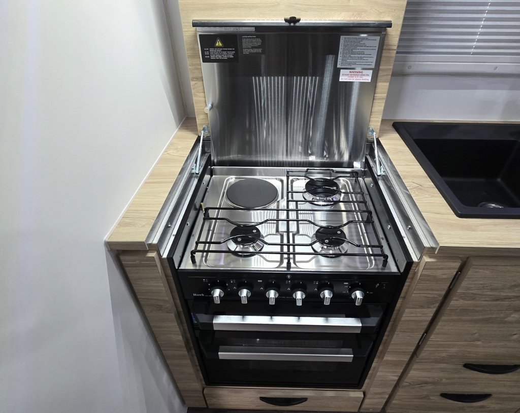 NEW 2025 LEADER CARAVANS PALLADIUM CARAVAN 2 AXLE