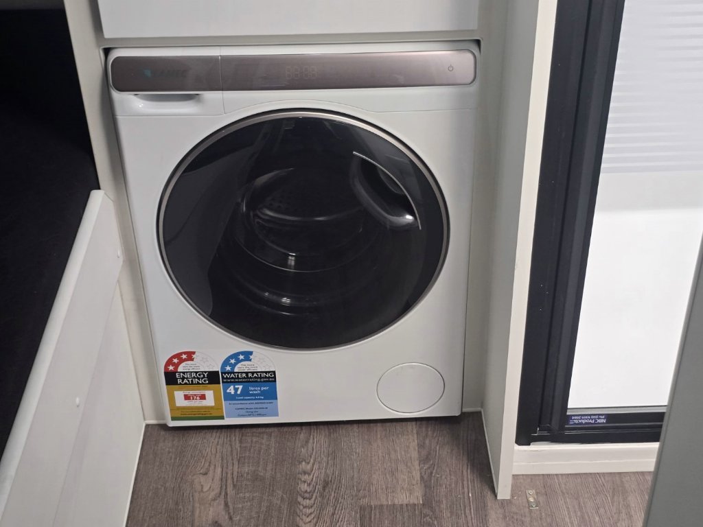 NEW 2025 LEADER CARAVANS PALLADIUM CARAVAN 2 AXLE