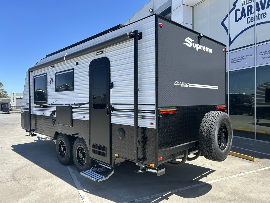 NEW 2026 SUPREME CLASSIC TOURER CARAVAN 2 AXLE