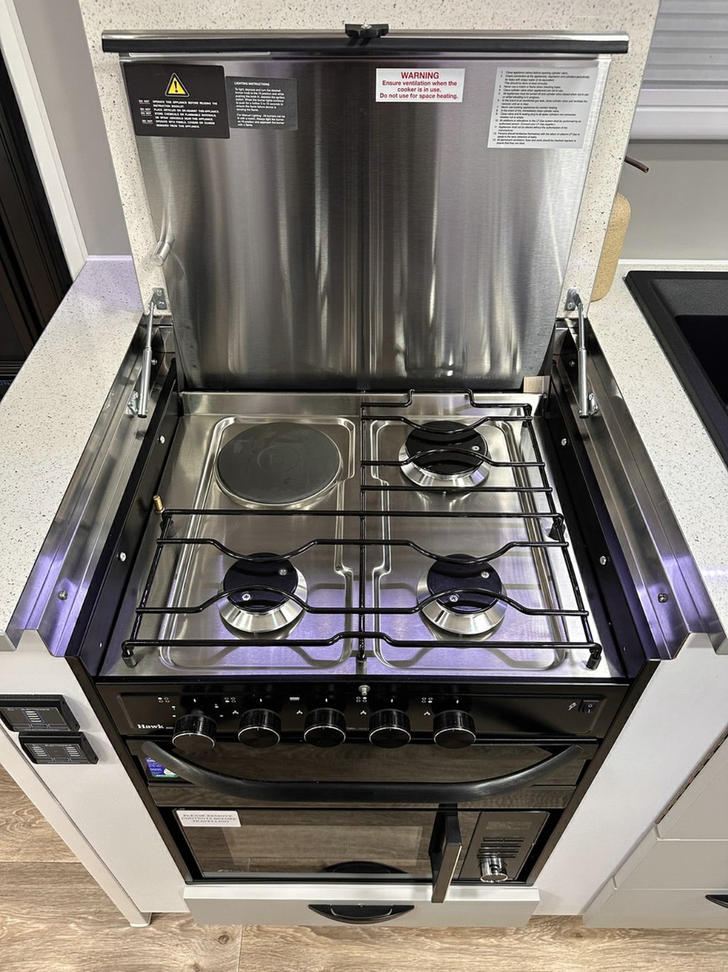 NEW 2026 SUPREME CLASSIC TOURER CARAVAN 2 AXLE