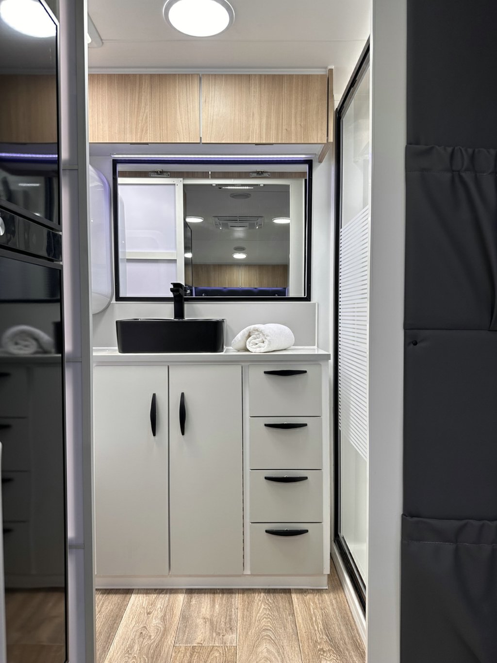 NEW 2026 SUPREME CLASSIC TOURER CARAVAN 2 AXLE