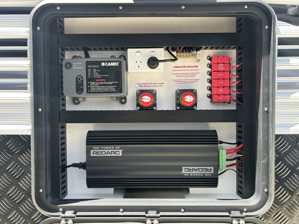 NEW 2026 SUPREME CLASSIC TOURER CARAVAN 2 AXLE