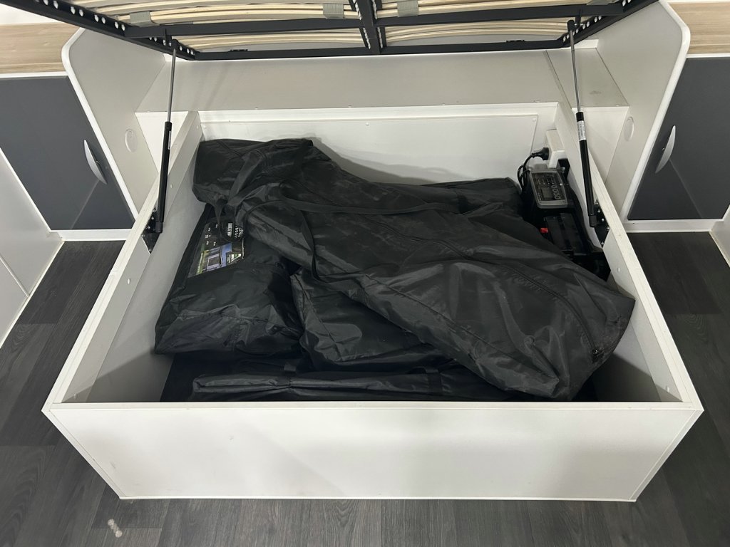 USED 2023 SUPREME CLASSIC TOURER CARAVAN 2 AXLE